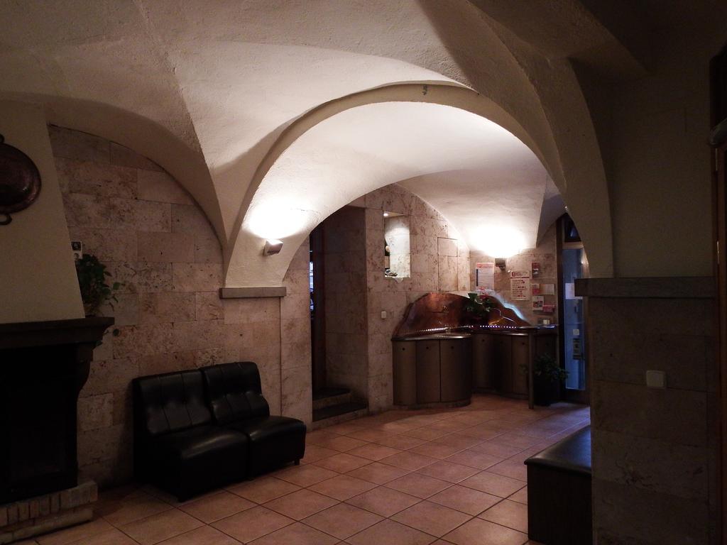 方达芬妮特公寓 Sant Felíu de Pallarols 外观 照片